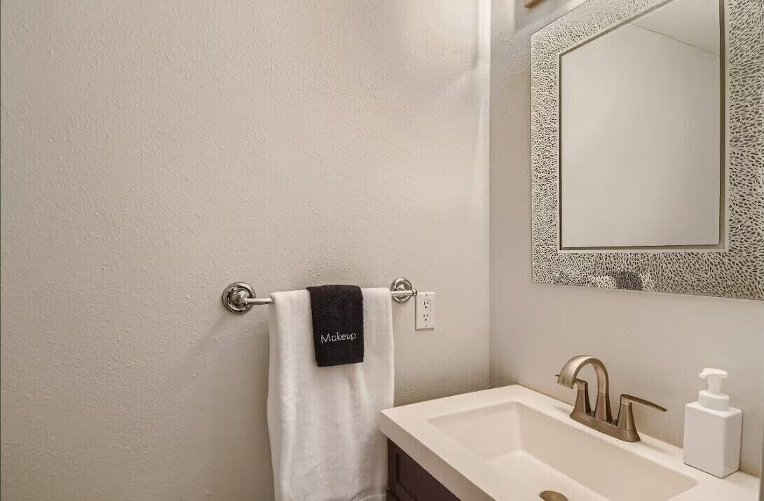 Photo of Bathroom in Oak Lawn