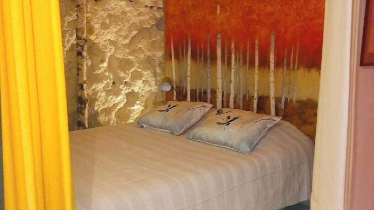 Photo of Bedroom in Chenehutte-Treves-Cunault
