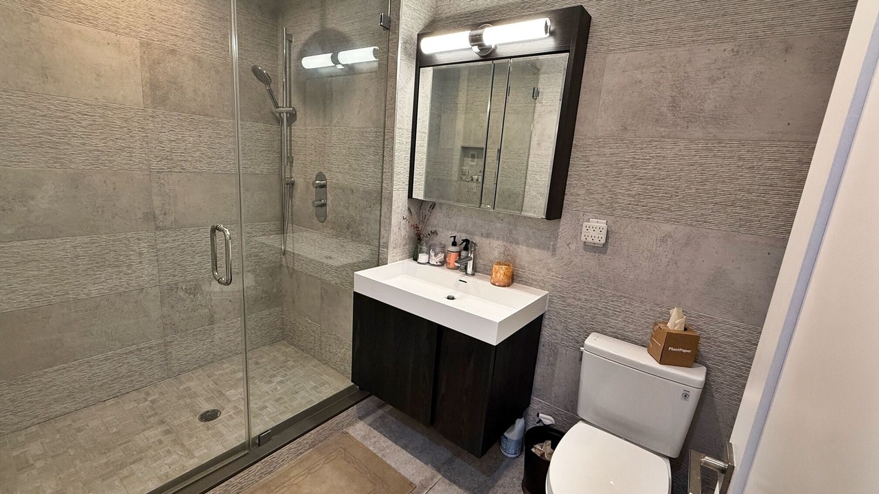 Photo of Bathroom in Red Hook