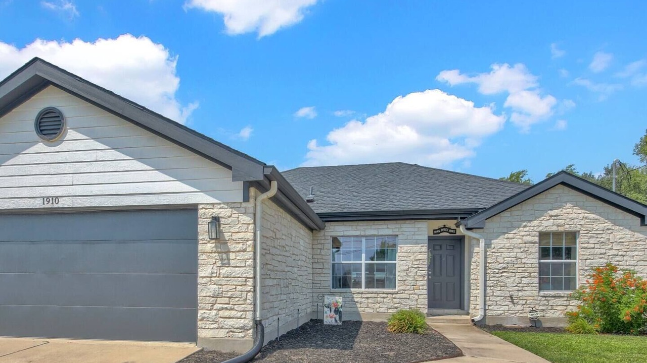 Photo of Outdoor in Taylor