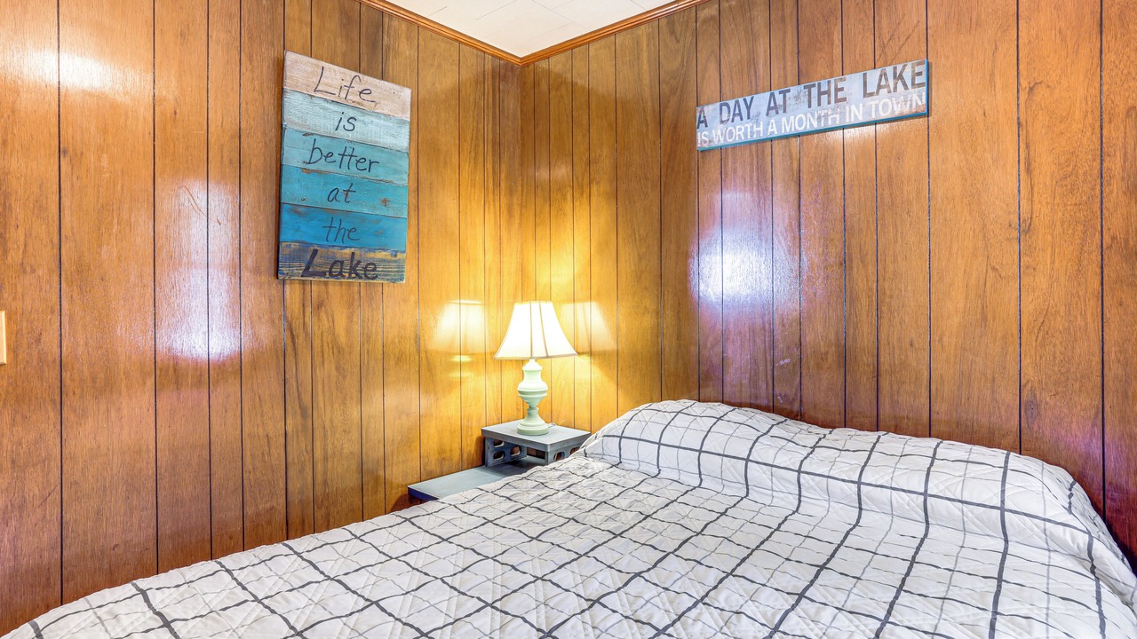 Photo of Bedroom in Greers Ferry