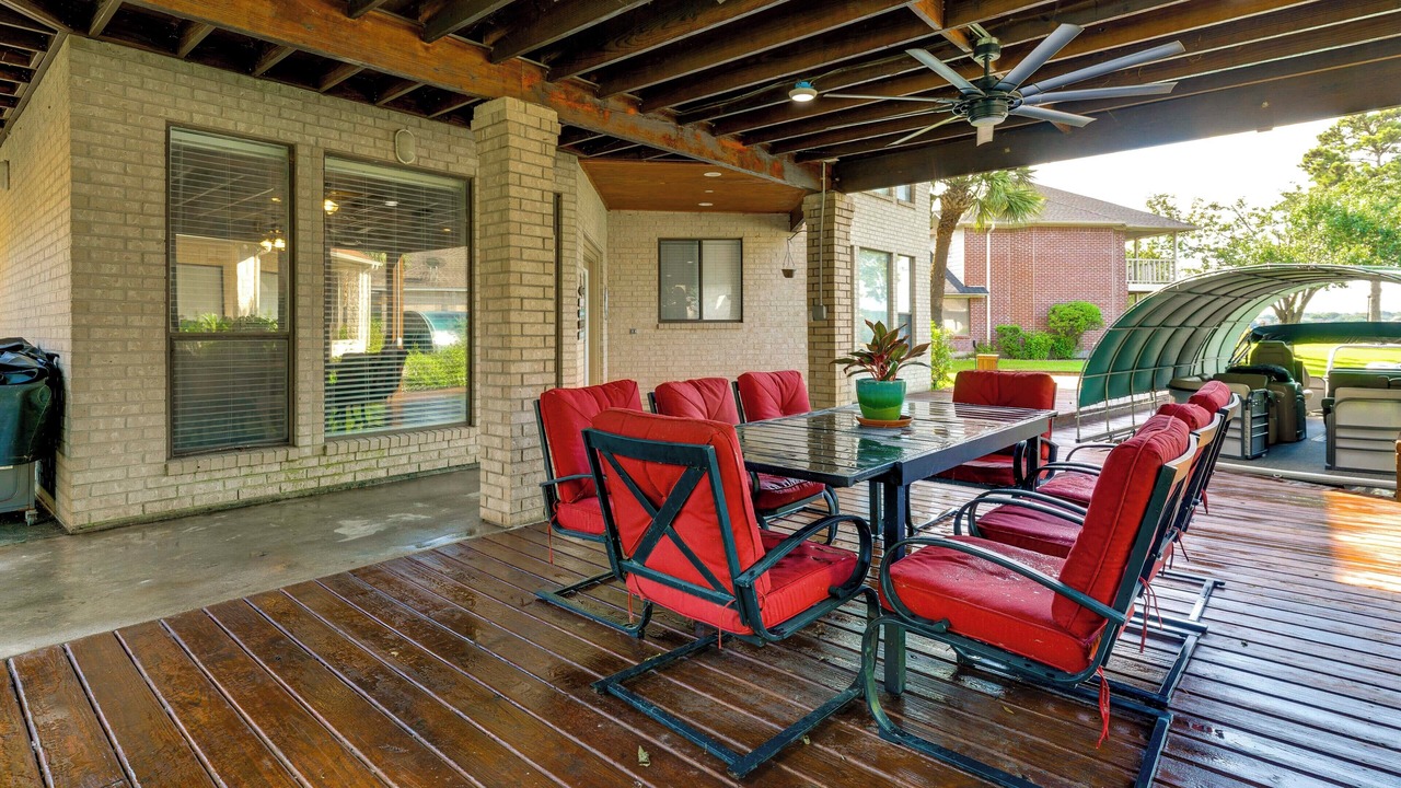 Photo of Outdoor in Walden on Lake Conroe