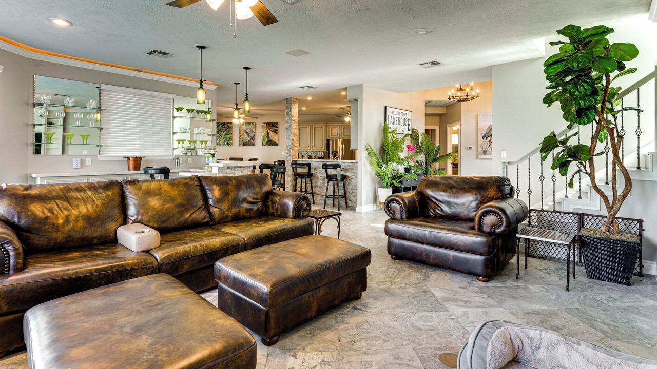 Photo of Livingroom in Walden on Lake Conroe