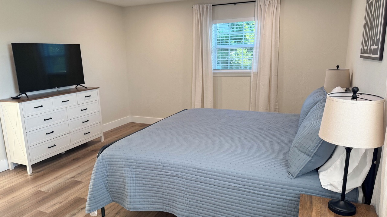 Photo of Bedroom in Larue