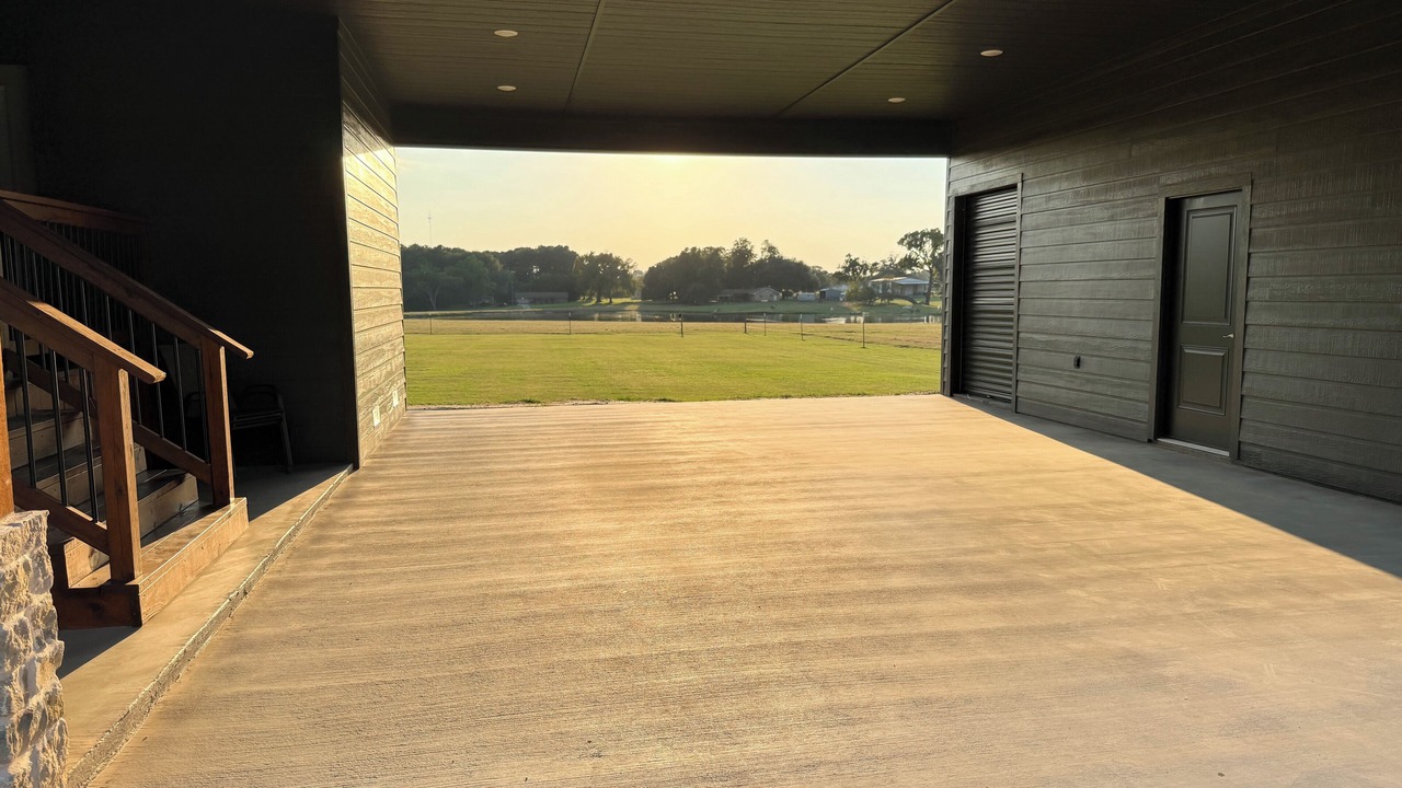 Photo of Outdoor in Larue