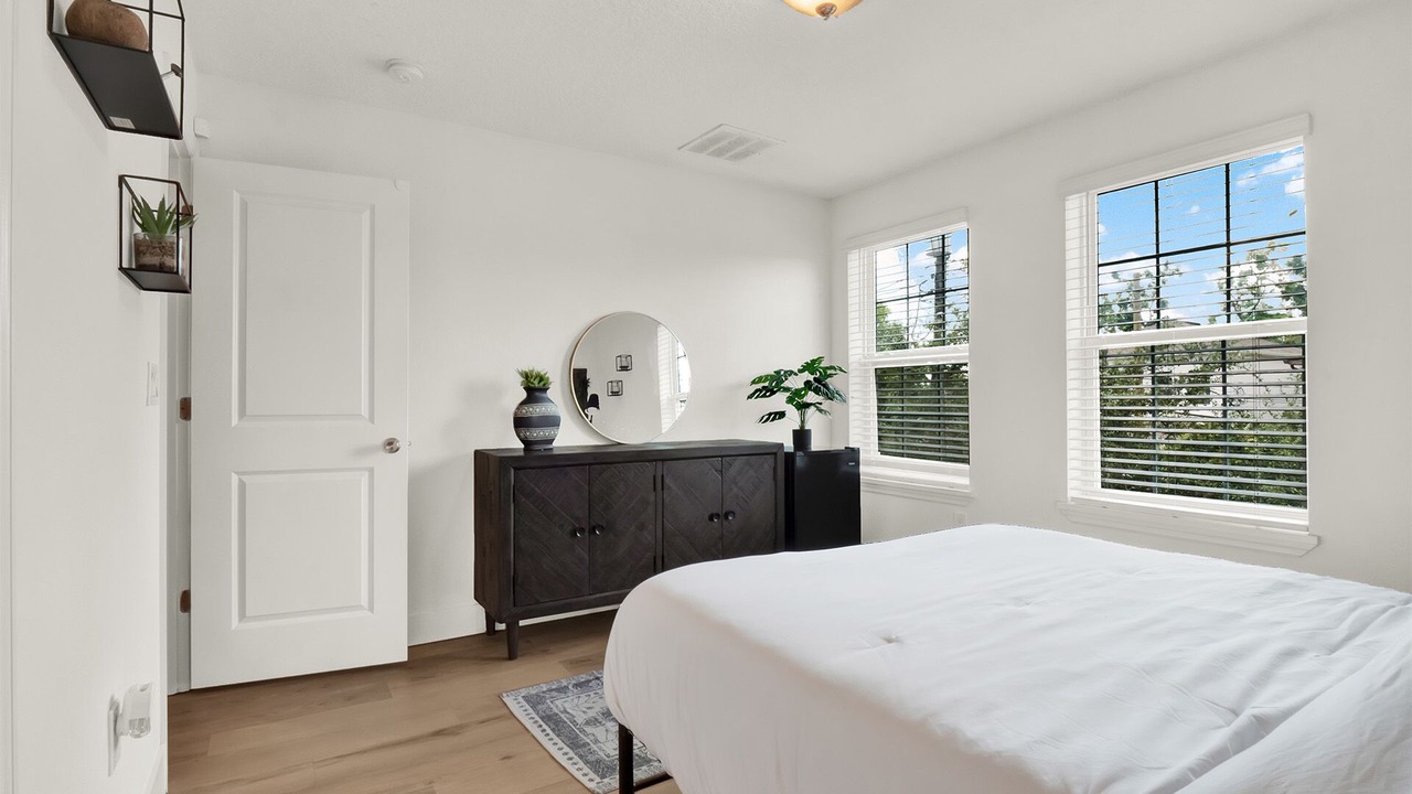 Photo of Bedroom in Holden-Paramore