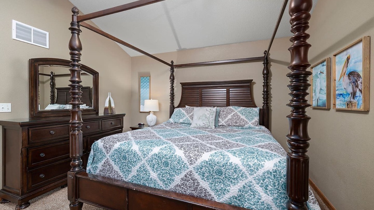 Photo of Bedroom in Hollister