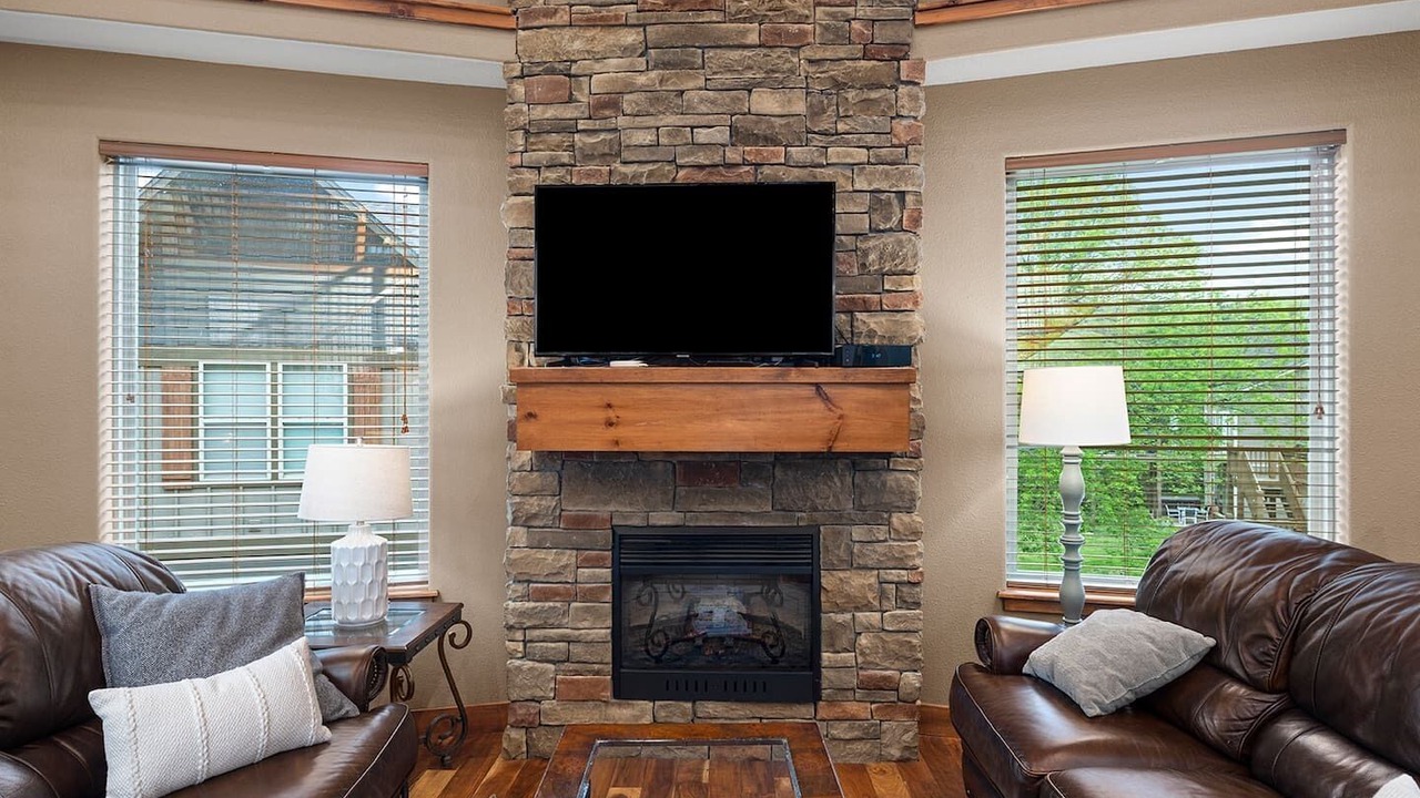 Photo of Livingroom in Hollister