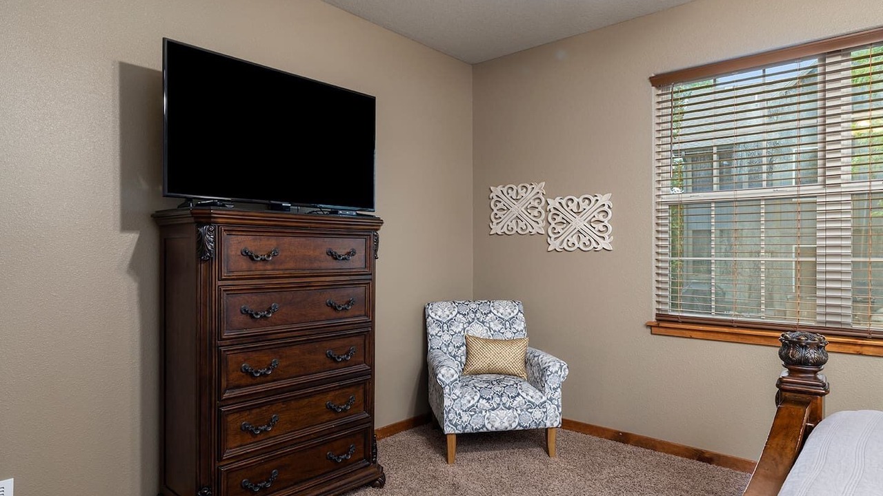 Photo of Bedroom in Hollister