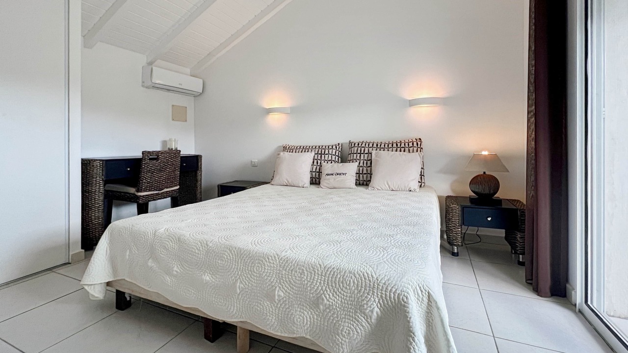 Photo of Others in French Cul de Sac