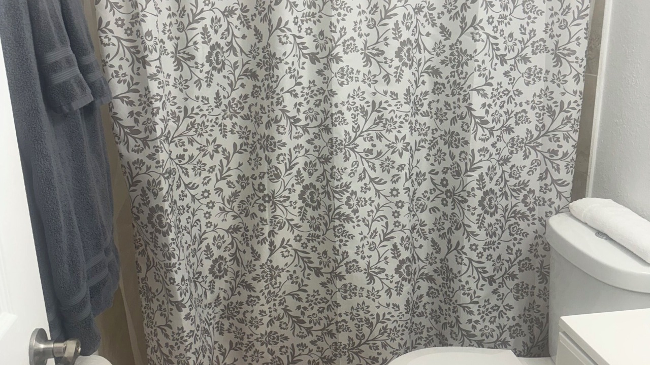 Photo of Bathroom in North Las Vegas