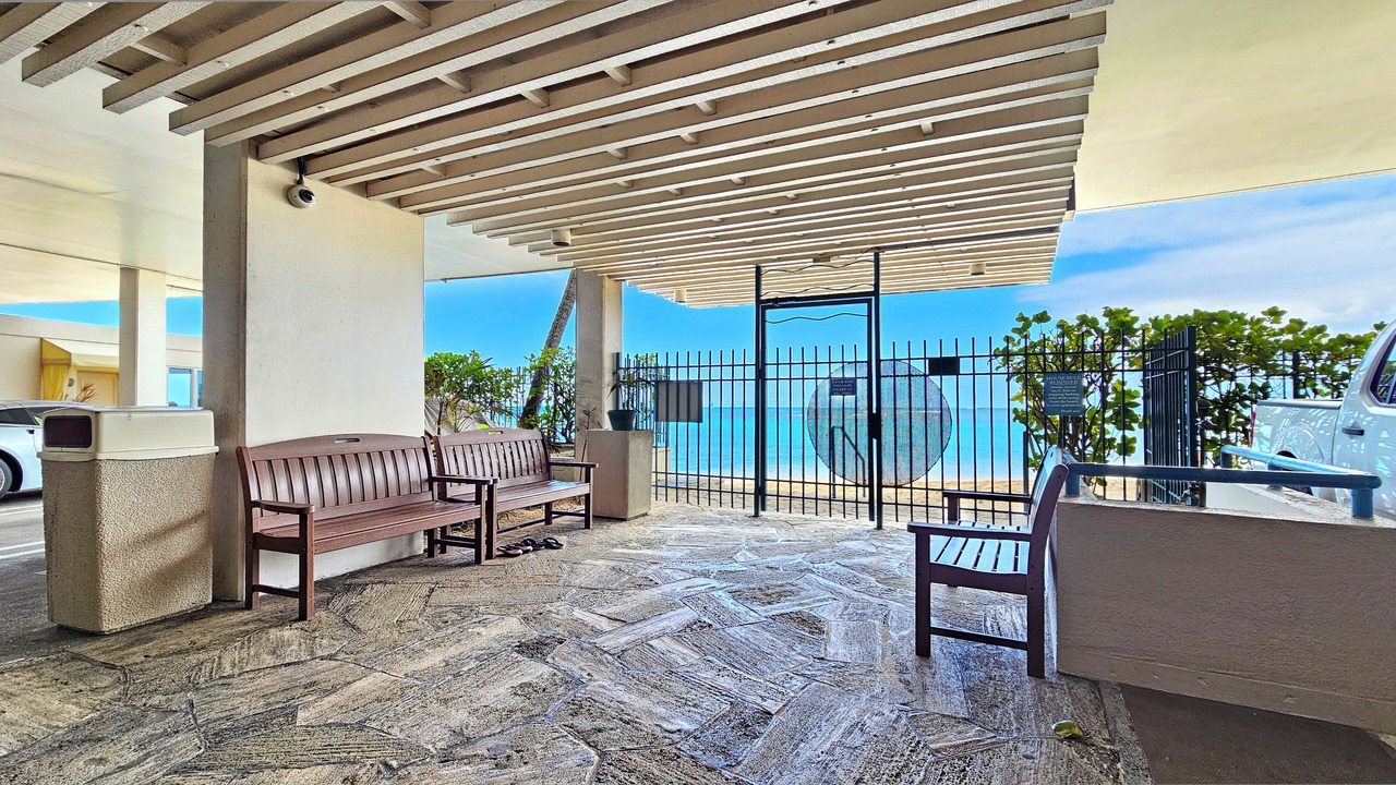 Photo of Patio Balcony in Diamond Head - Kapahulu - St. Louis
