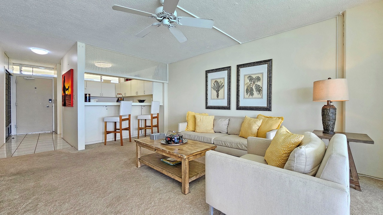 Photo of Livingroom in Diamond Head - Kapahulu - St. Louis