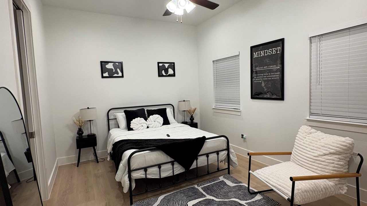Photo of Bedroom in Old East Dallas