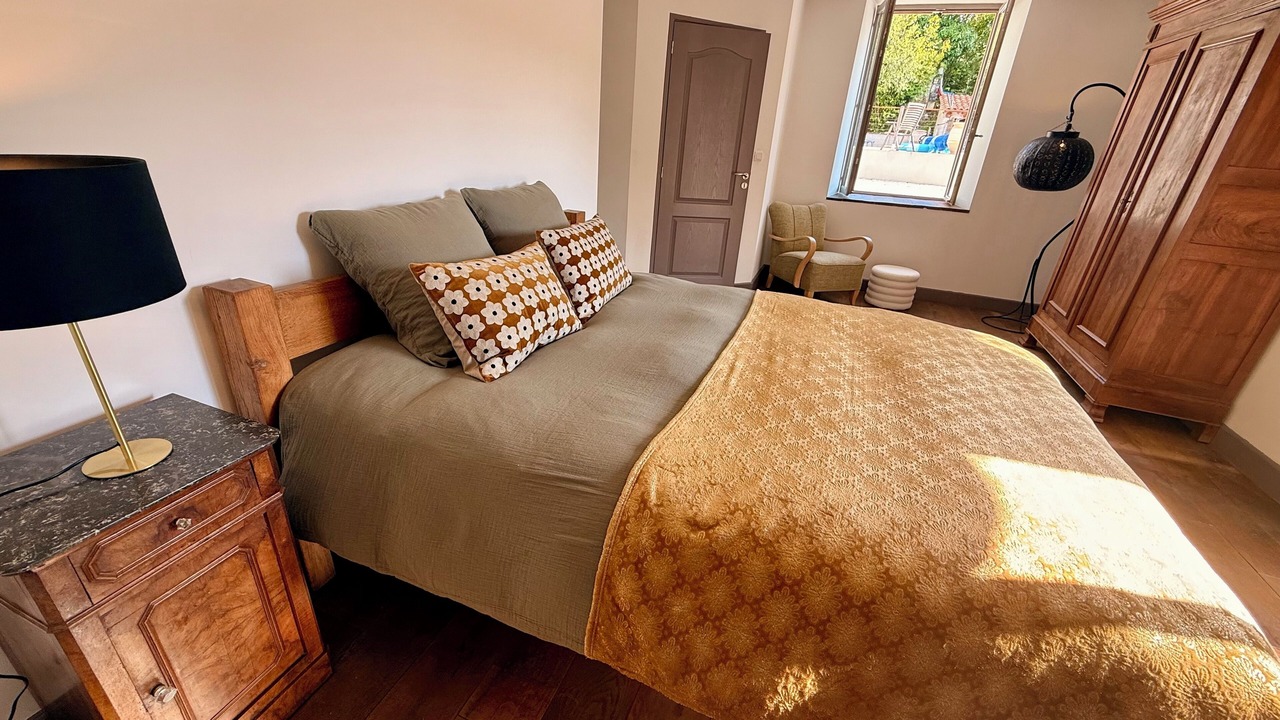 Photo of Bedroom in Saint-Romain