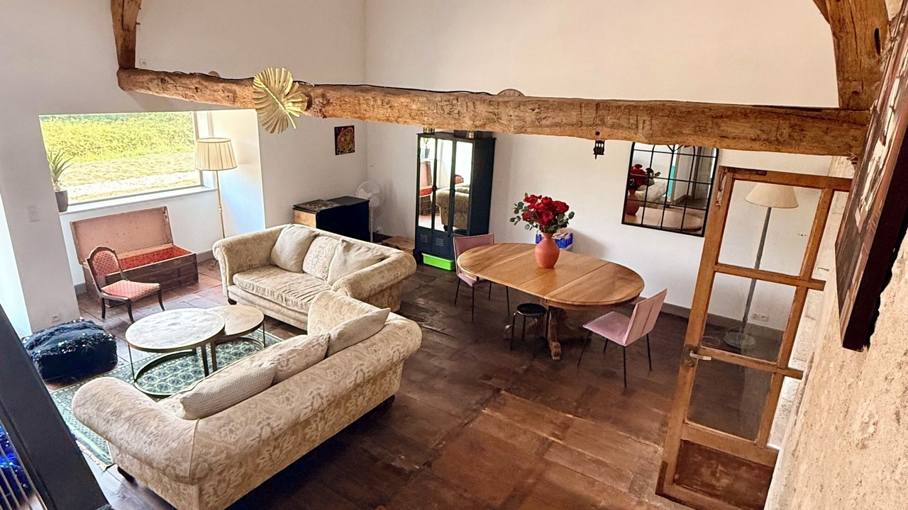 Photo of Livingroom in Saint-Romain