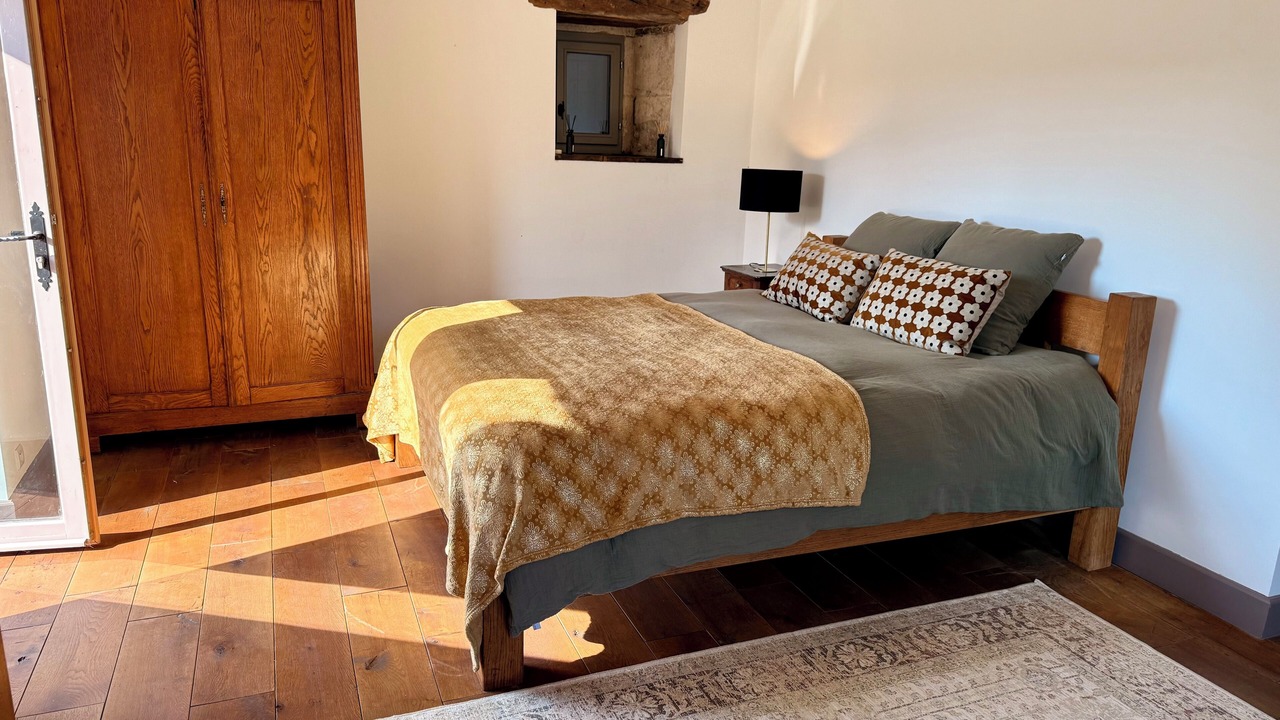 Photo of Bedroom in Saint-Romain