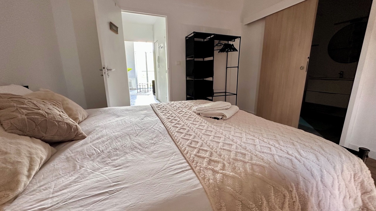 Photo of Bedroom in Chinon