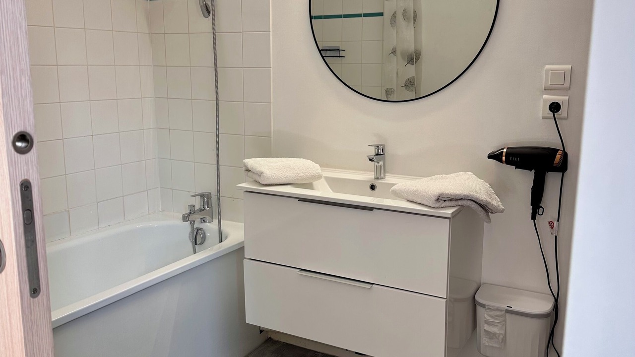 Photo of Bathroom in Chinon