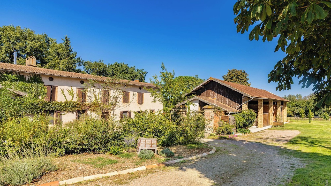 Photo of Outdoor in Montans