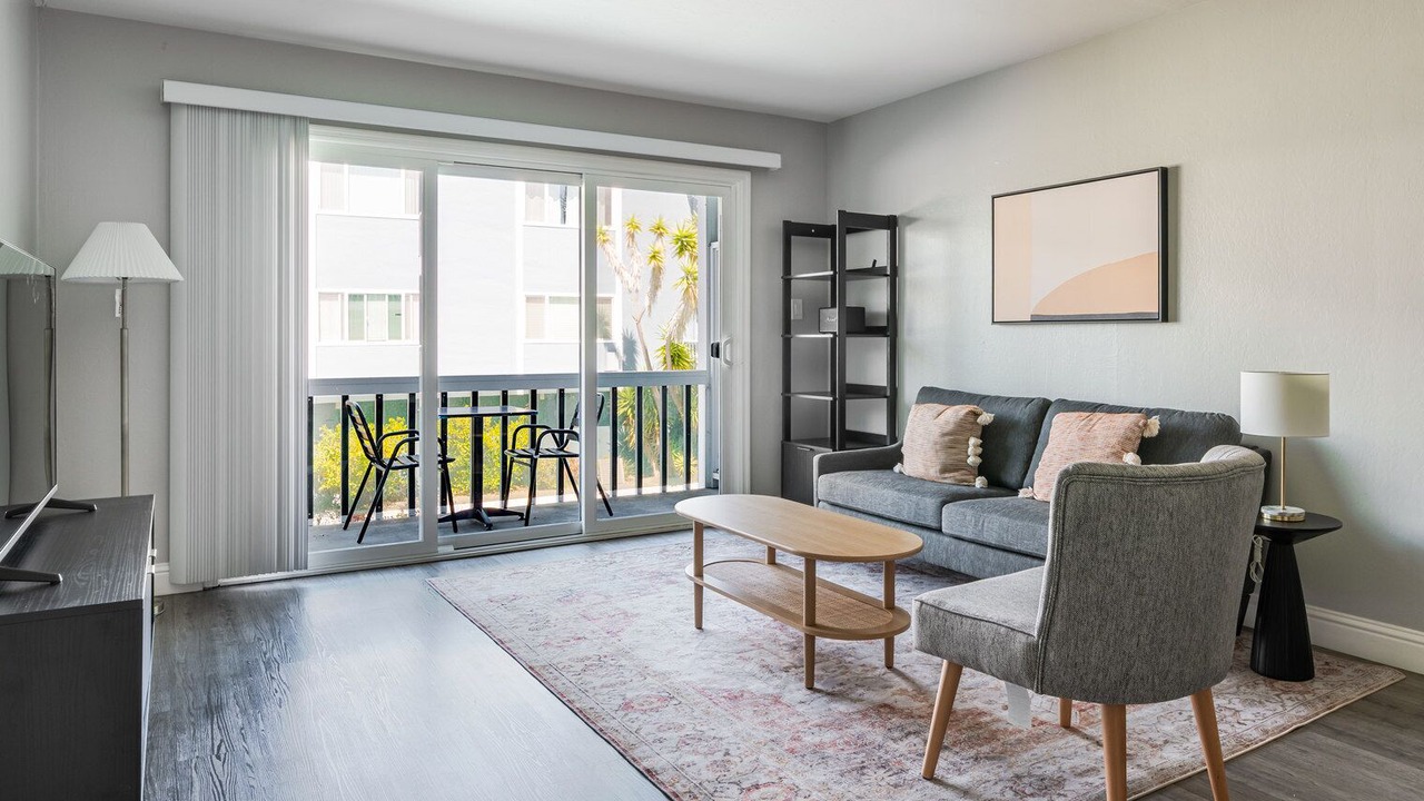 Photo of Livingroom in Alameda