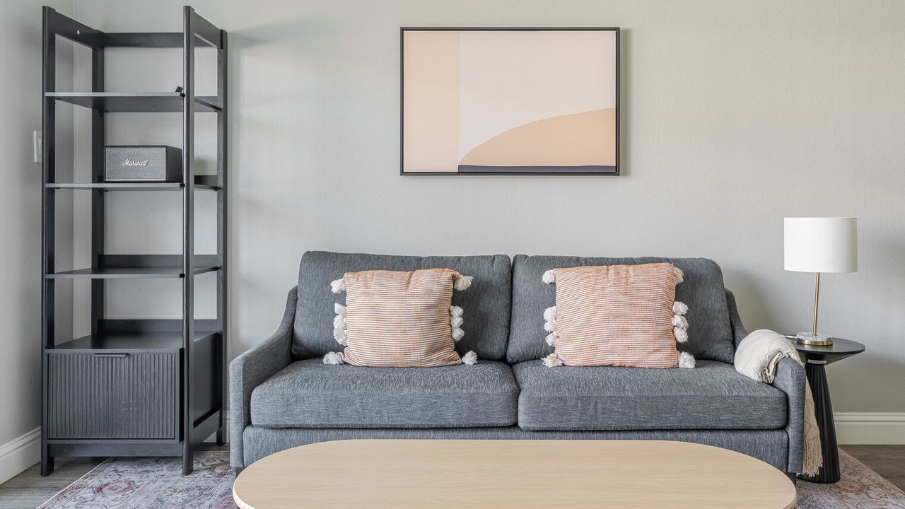 Photo of Livingroom in Alameda