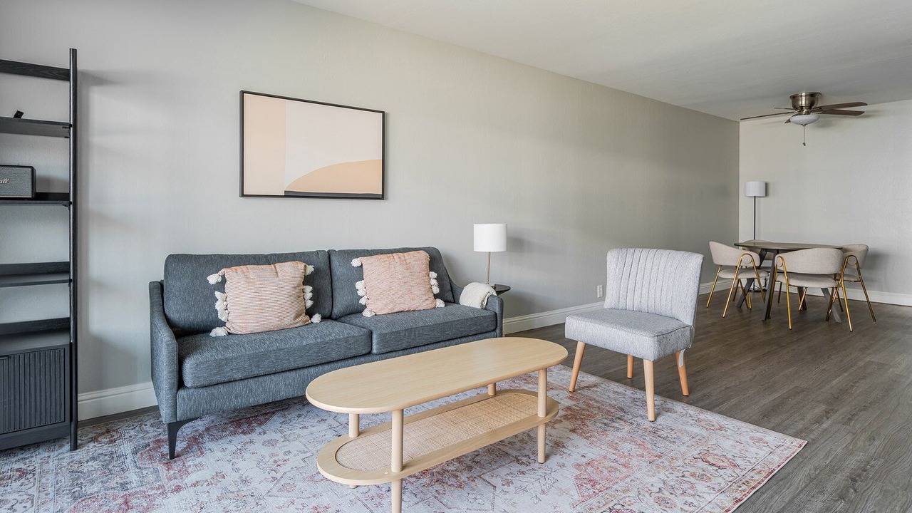 Photo of Livingroom in Alameda