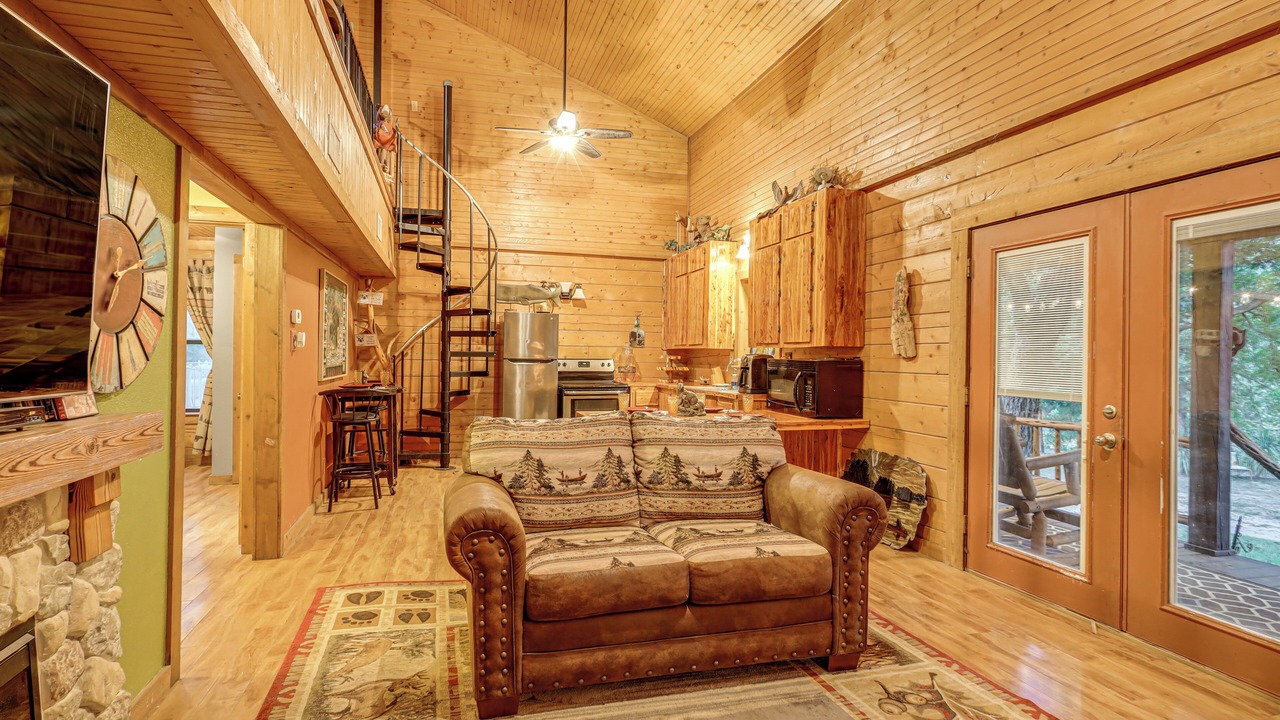Photo of Livingroom in Evant