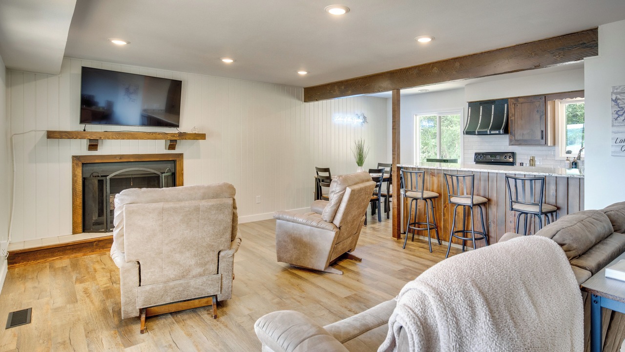 Photo of Livingroom in Camdenton