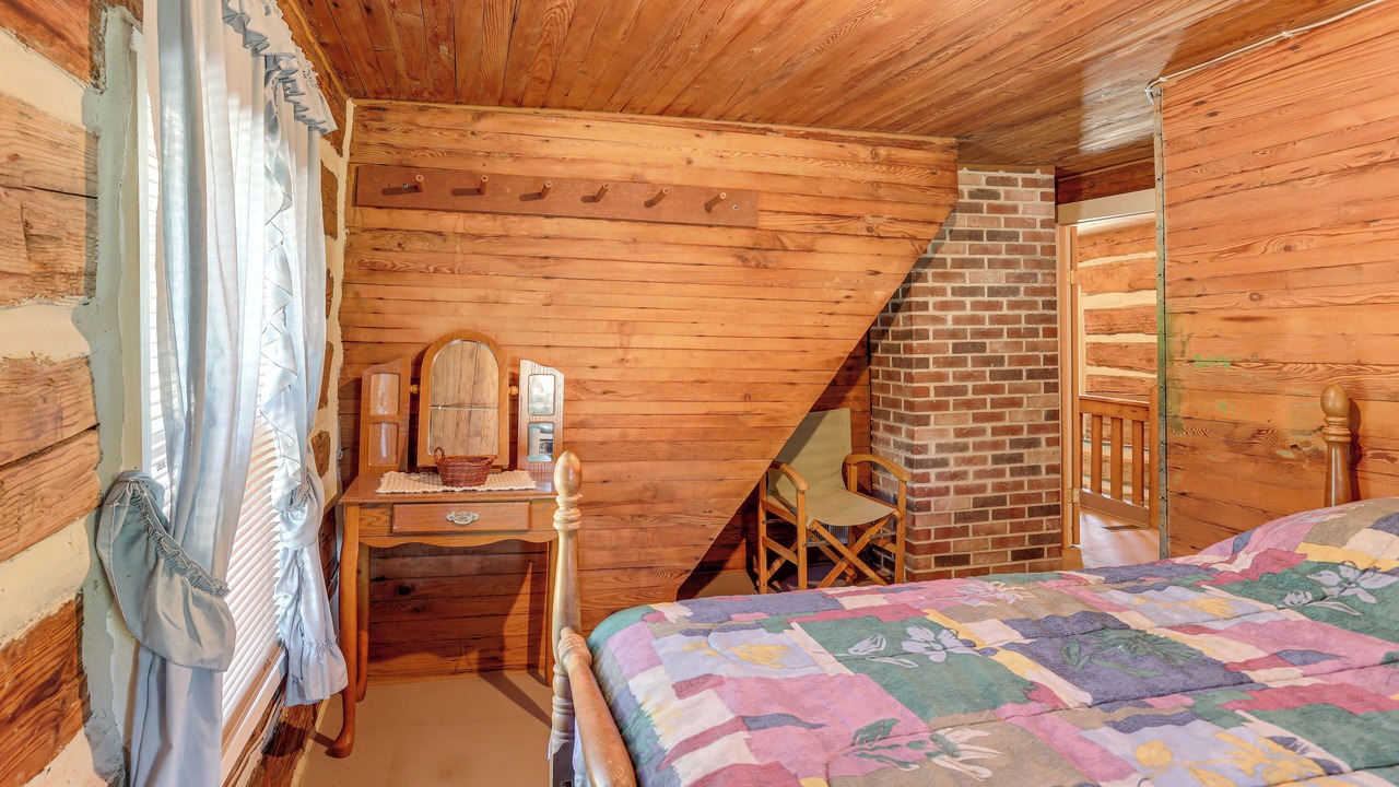 Photo of Bedroom in Penfield