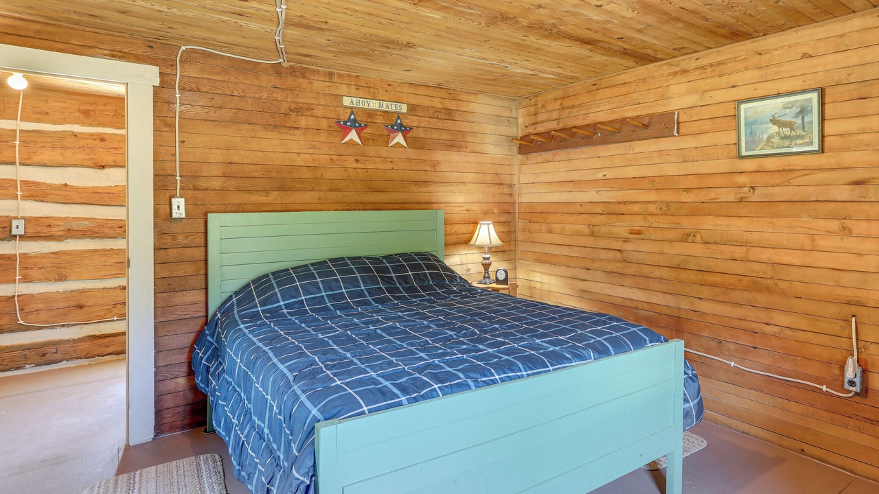 Photo of Bedroom in Penfield