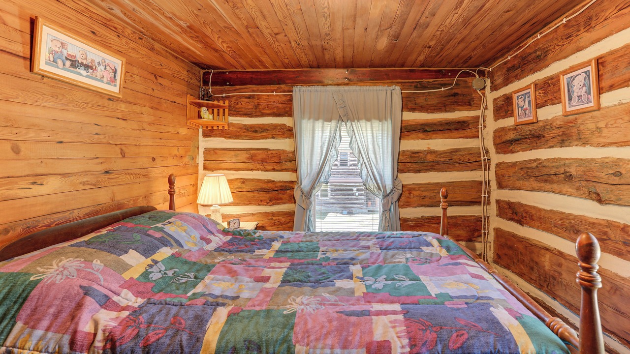 Photo of Bedroom in Penfield