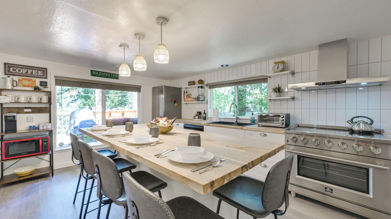 Photo of Others in East Olympia