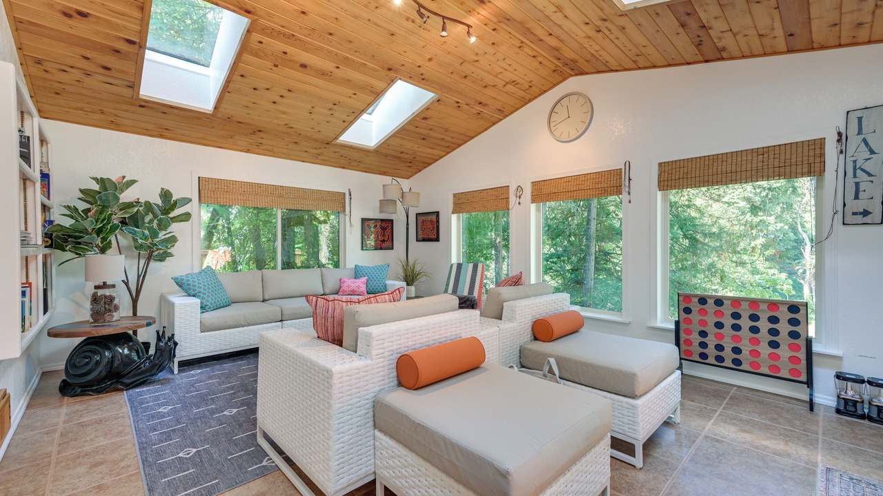 Photo of Others in East Olympia