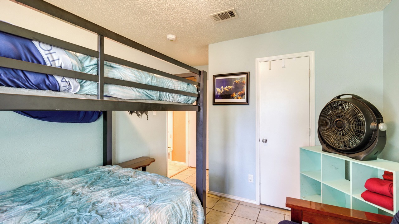 Photo of Bedroom in Central Arlington