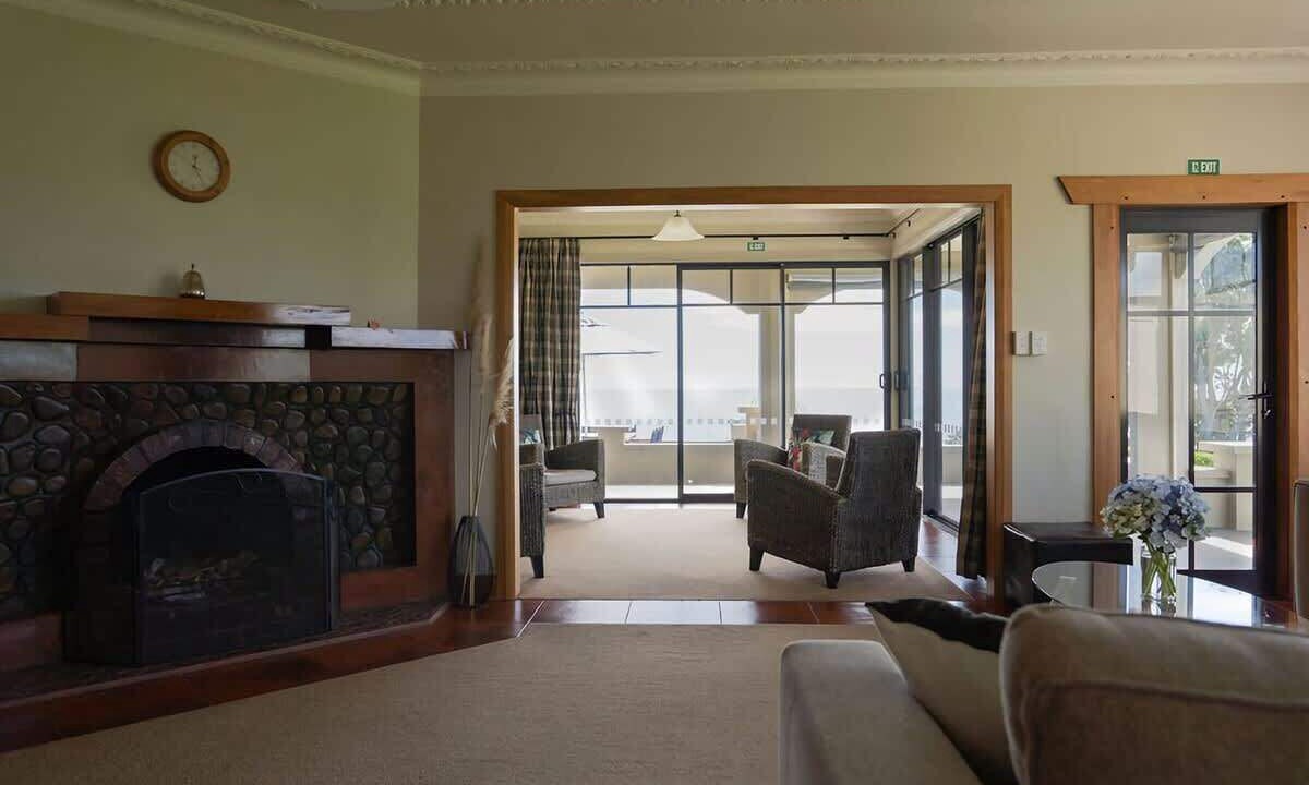 Photo of Others in Pitone