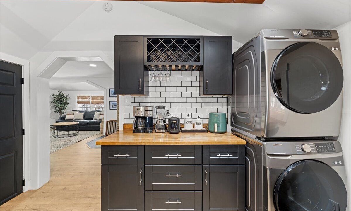 Photo of Others in Bartlett