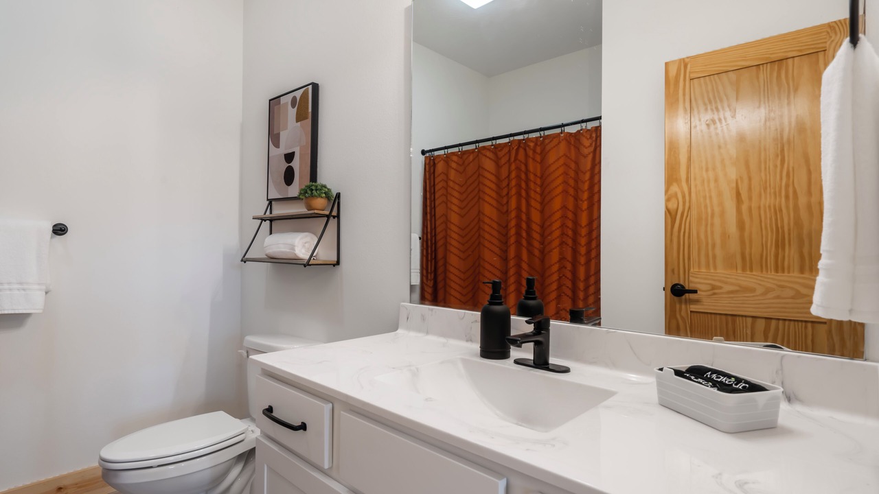 Photo of Bathroom in Table Rock