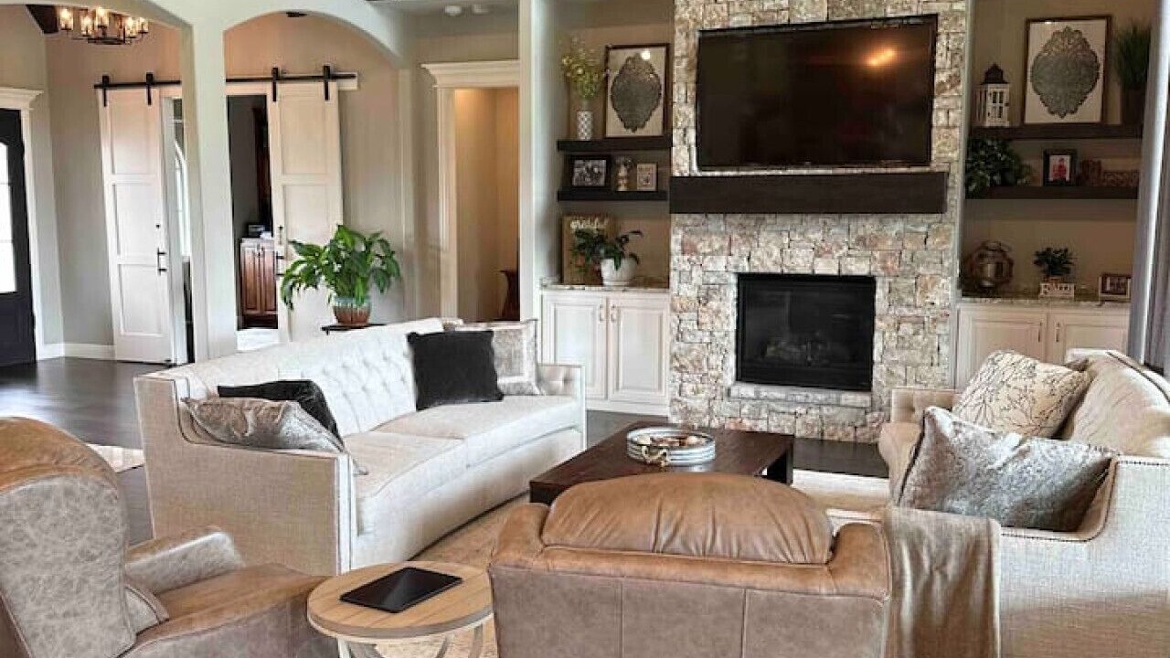 Photo of Livingroom in Owasso