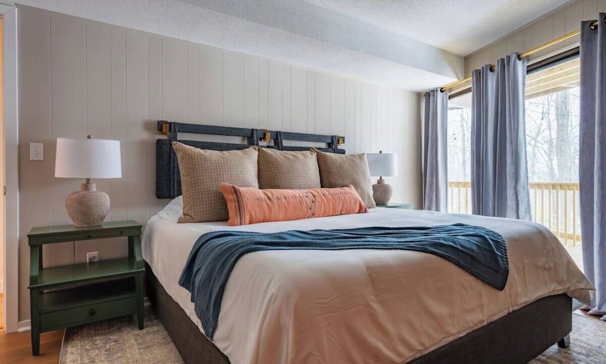 Photo of Bedroom in McGaheysville