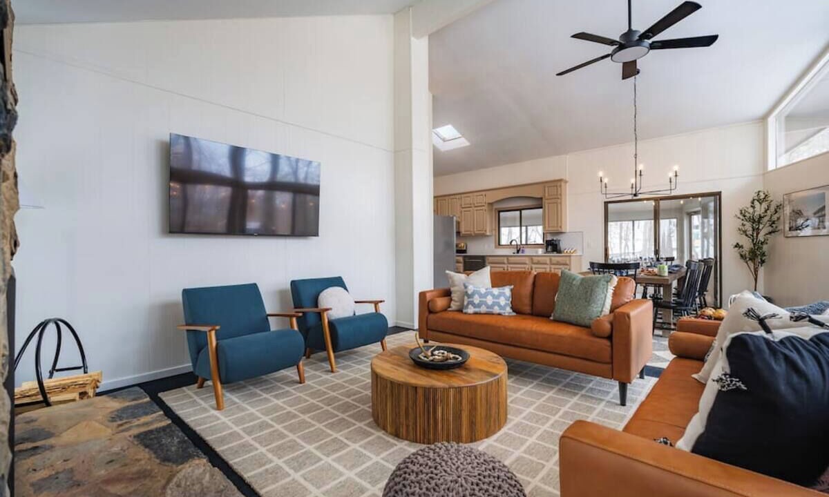 Photo of Livingroom in McGaheysville