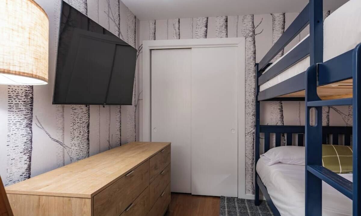 Photo of Bedroom in McGaheysville