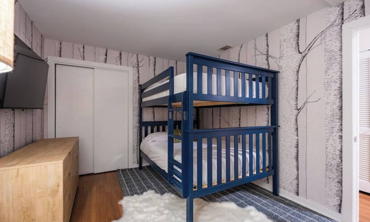 Photo of Bedroom in McGaheysville