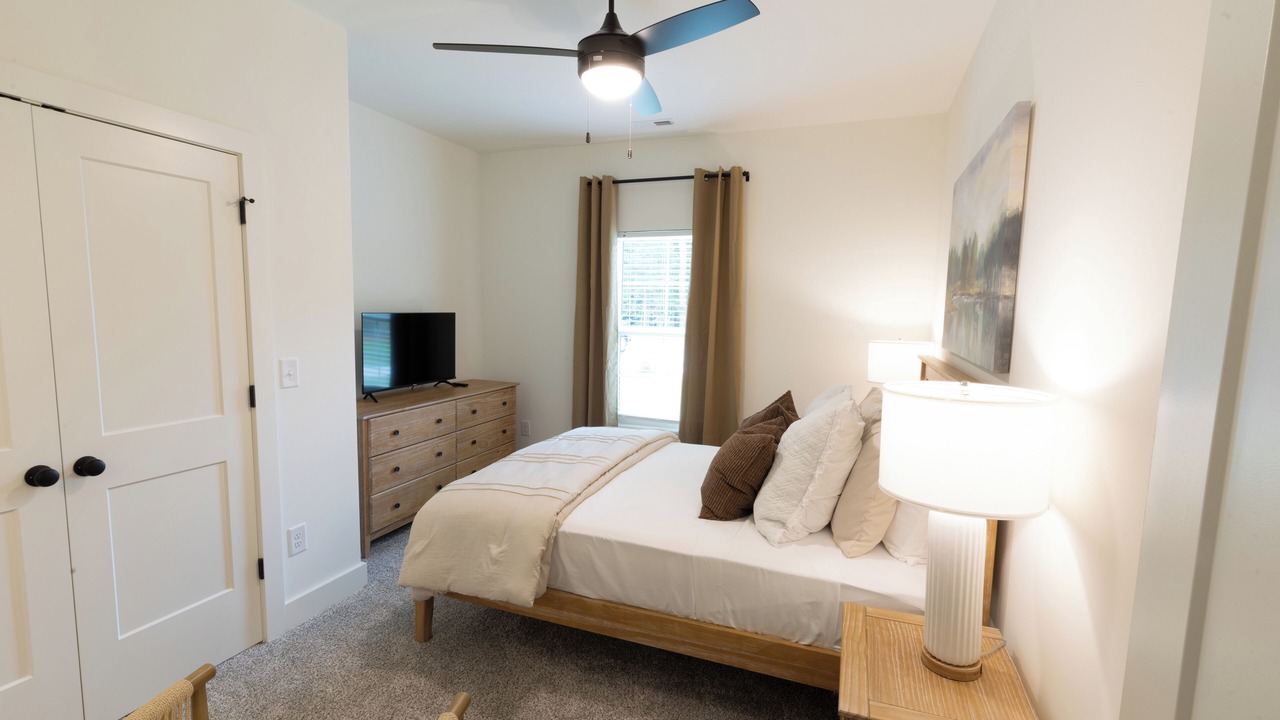 Photo of Bedroom in Central
