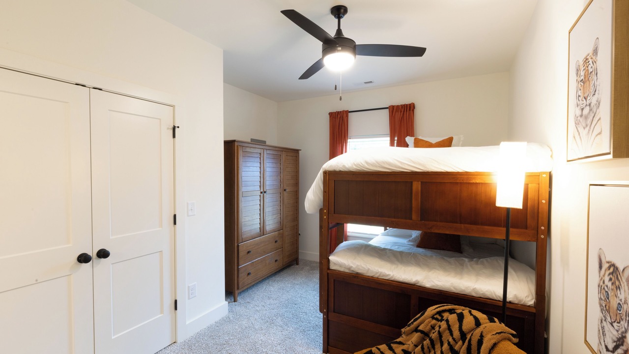 Photo of Bedroom in Central