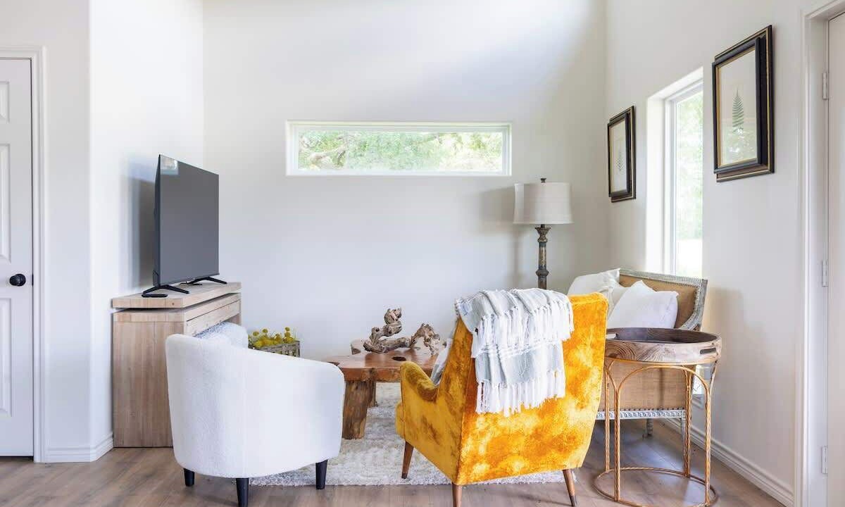 Photo of Livingroom in Warrenton