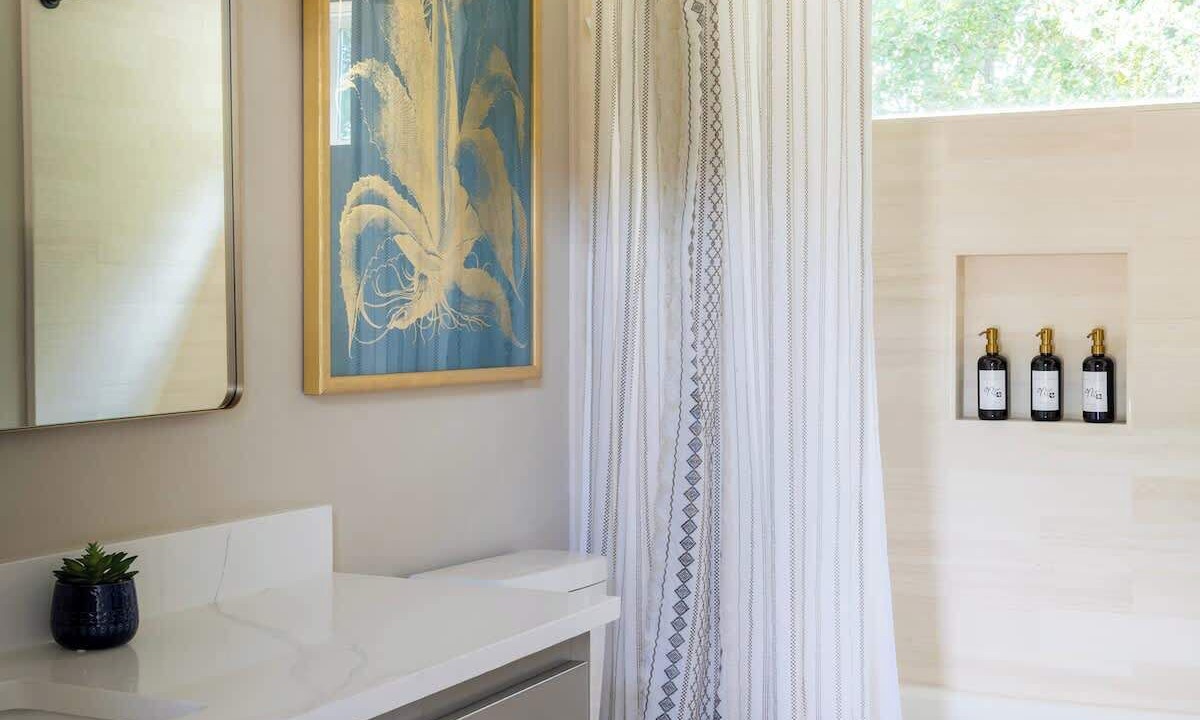 Photo of Bathroom in Warrenton