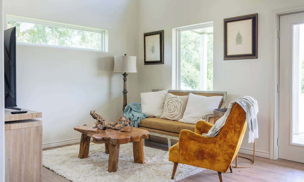 Photo of Livingroom in Warrenton