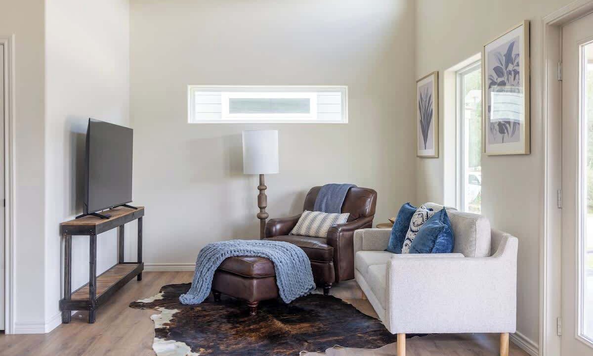 Photo of Livingroom in Warrenton