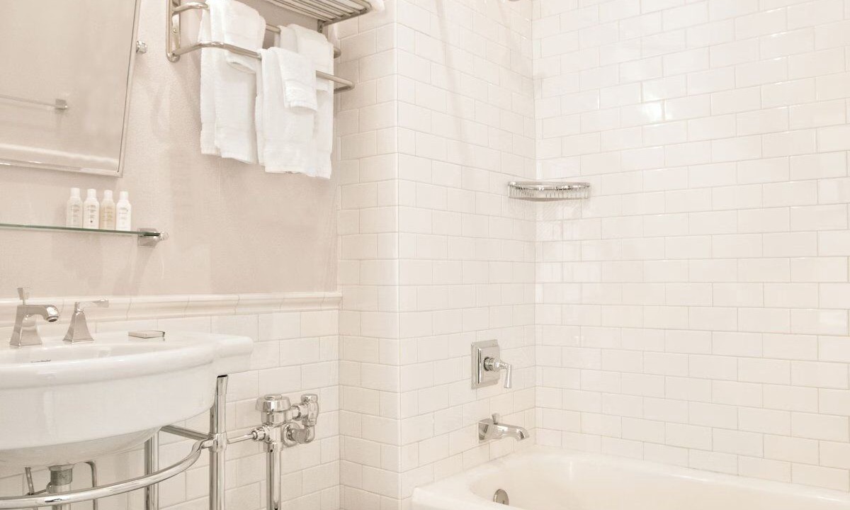 Photo of Bathroom in Goose Hollow